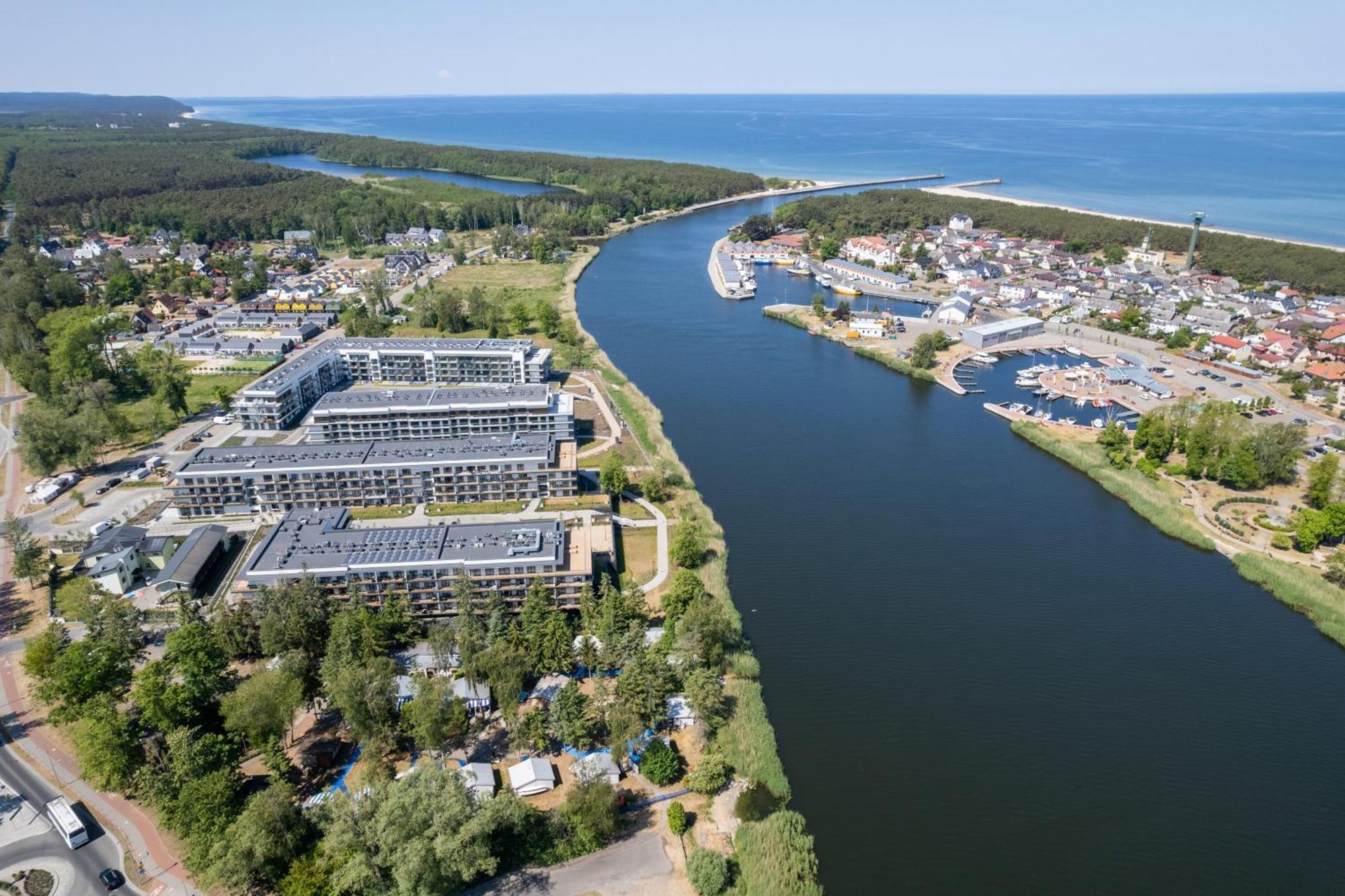 Wellness & Spa Resort Dziwnow Riverfront Apartments With Parking By Noclegi Renters Exterior photo