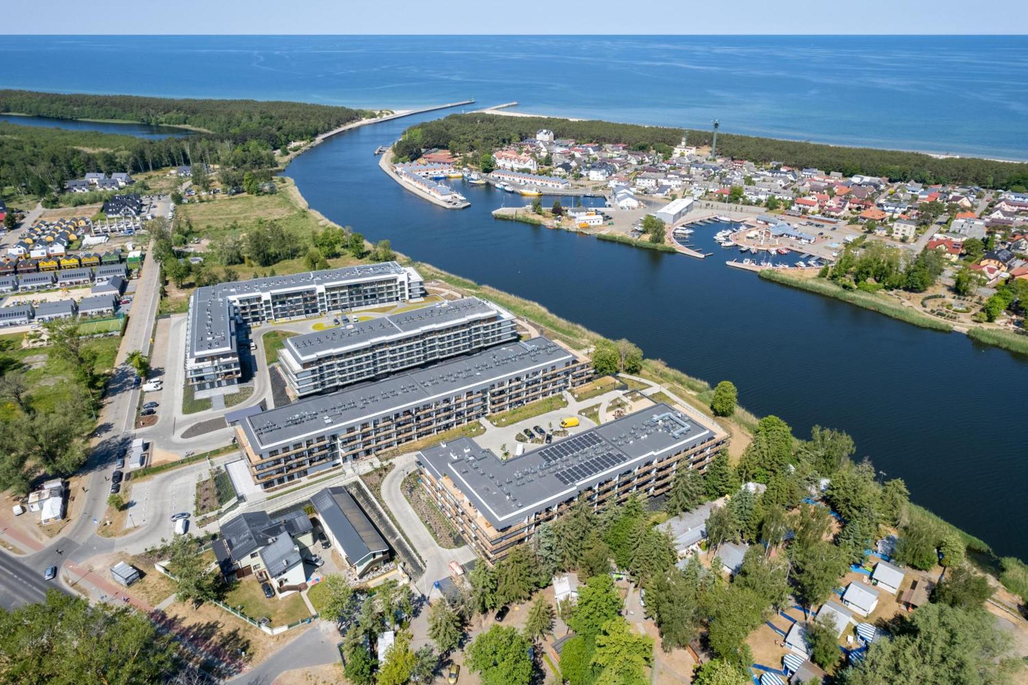 Wellness & Spa Resort Dziwnow Riverfront Apartments With Parking By Noclegi Renters Exterior photo