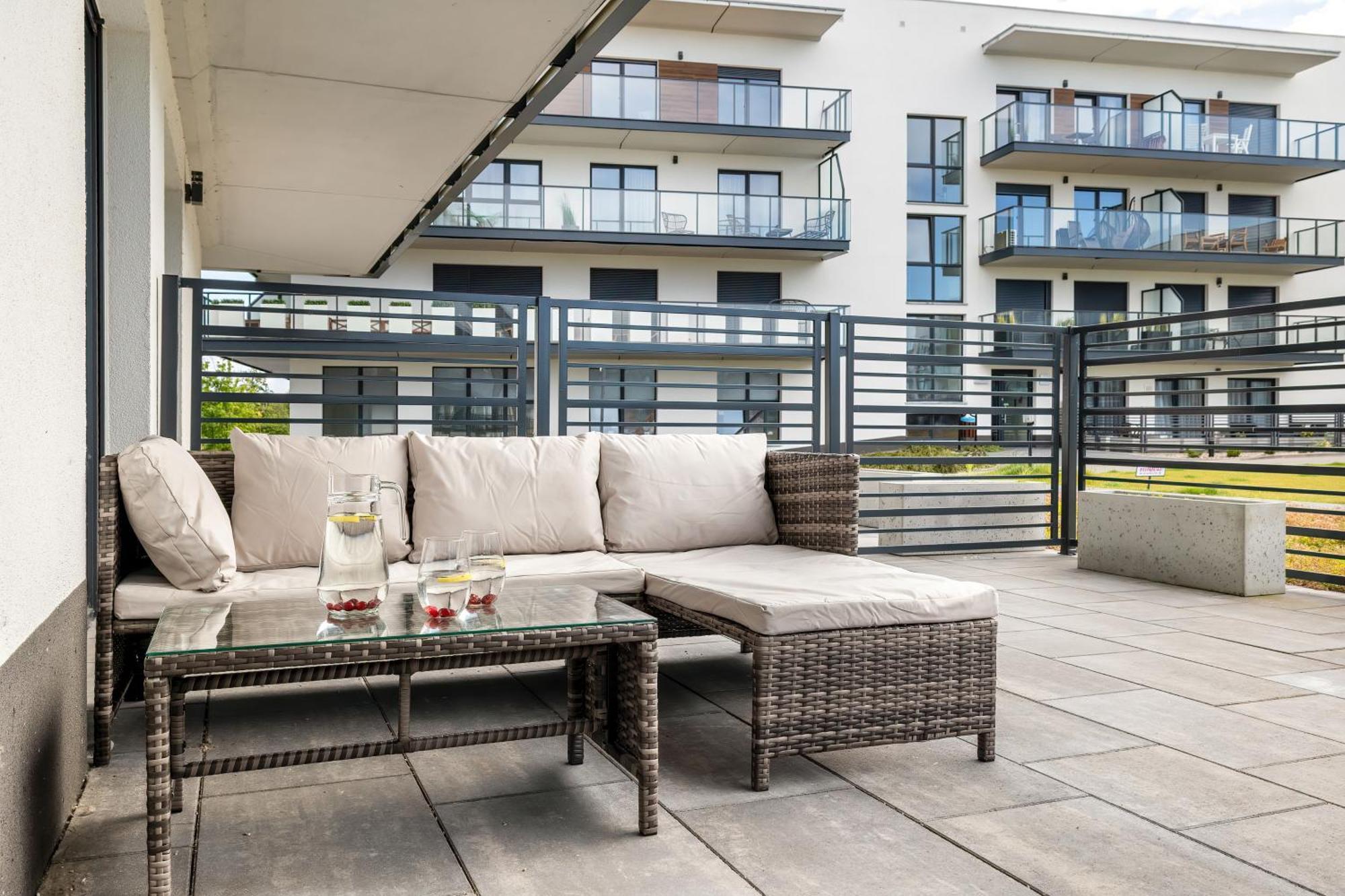 Wellness & Spa Resort Dziwnow Riverfront Apartments With Parking By Noclegi Renters Exterior photo